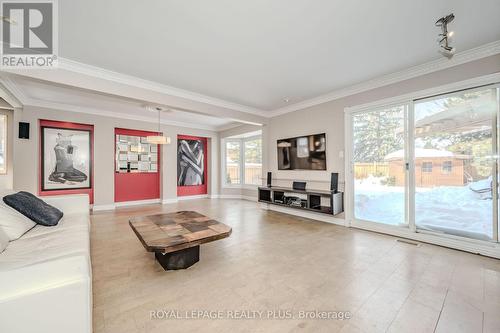 1521 Grazia Court, Mississauga, ON - Indoor Photo Showing Living Room