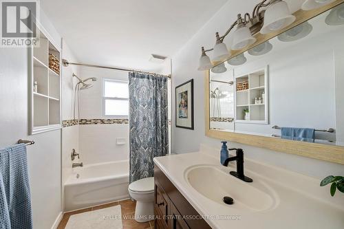 370 Ferndale Avenue, London, ON - Indoor Photo Showing Bathroom