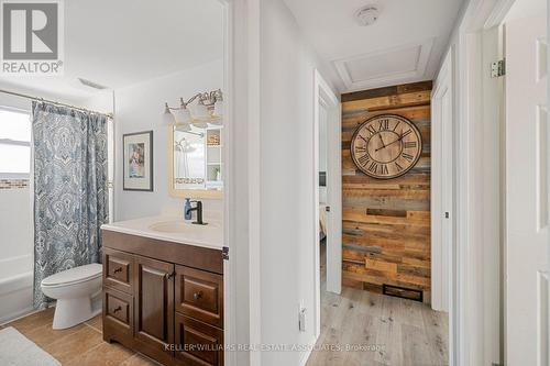 370 Ferndale Avenue, London, ON - Indoor Photo Showing Bathroom