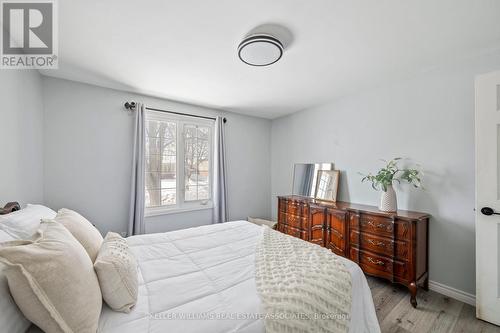 370 Ferndale Avenue, London, ON - Indoor Photo Showing Bedroom