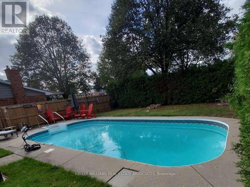 370 Ferndale Avenue, London, ON - Outdoor With In Ground Pool With Backyard