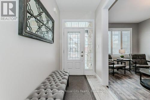 Lovely front foyer - 213 Tremaine Crescent, Kitchener, ON - Indoor Photo Showing Other Room