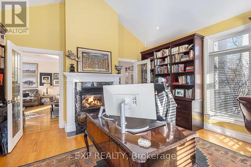 133 Balmoral Place, Ottawa, ON - Indoor With Fireplace