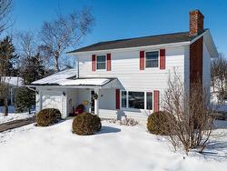 23 Woodbine Street  Charlottetown, PE C1A 2X8