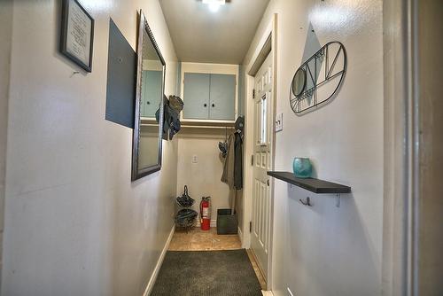 Hall - 701 Rue Principale, Saint-Sébastien, QC - Indoor Photo Showing Other Room