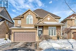 7 BOCELLI CRESCENT  Hamilton, ON L0P 1P0