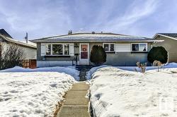 13627 136 AV NW  Edmonton, AB T5L 4B5