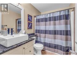 Full Bathroom [Upper Level] 4 pc. 9'x6' - 