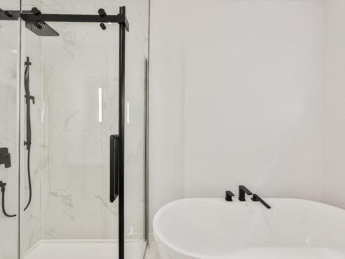 Bathroom - Rue Du Faubourg, Saint-Jérôme, QC - Indoor Photo Showing Bathroom