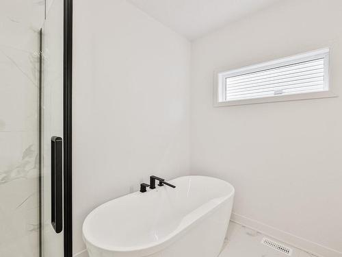 Salle de bains - Rue Du Faubourg, Saint-Jérôme, QC - Indoor Photo Showing Bathroom