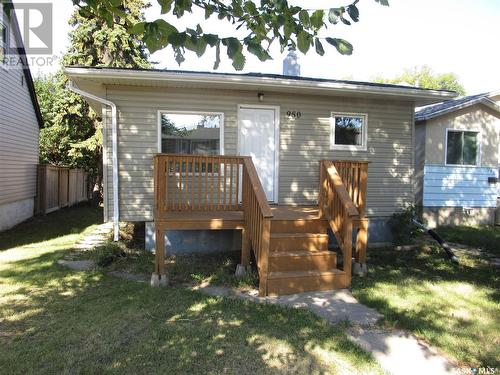 950 Lindsay Street, Regina, SK - Outdoor With Deck Patio Veranda