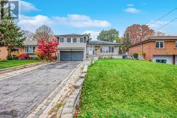 1598 EWALD ROAD  Mississauga, ON L5G 4C3