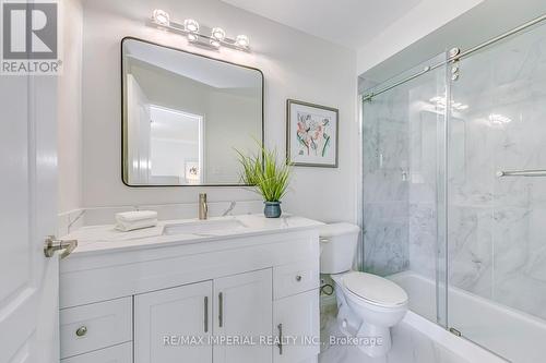 3279 Carabella Way, Mississauga, ON - Indoor Photo Showing Bathroom