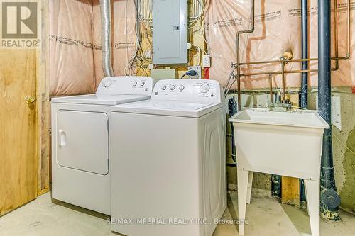 3279 Carabella Way, Mississauga, ON - Indoor Photo Showing Laundry Room