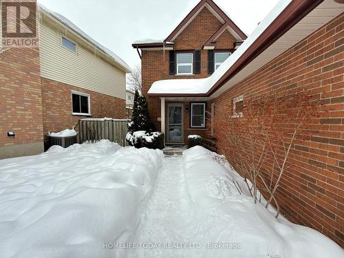 159 Walmer Gardens, London, ON - Outdoor