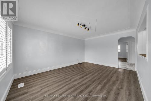 8 Shynal Avenue, Hamilton, ON - Indoor Photo Showing Other Room