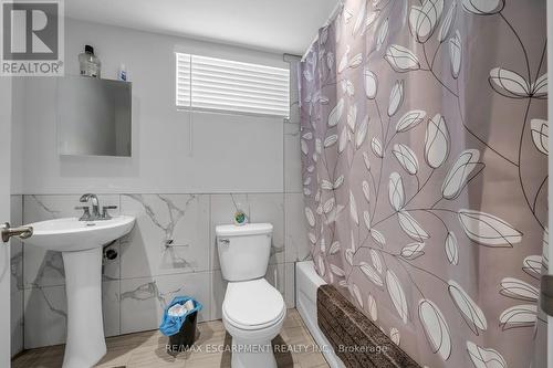 8 Shynal Avenue, Hamilton, ON - Indoor Photo Showing Bathroom