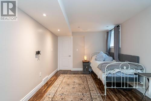 207 Richmeadow Road, London, ON - Indoor Photo Showing Bedroom