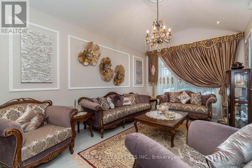 207 Richmeadow Road, London, ON - Indoor Photo Showing Living Room