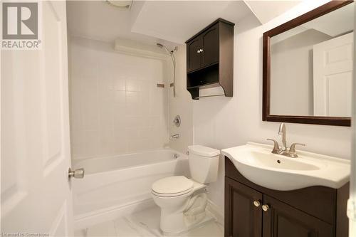 57 Max Becker Drive, Kitchener, ON - Indoor Photo Showing Bathroom