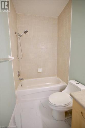 57 Max Becker Drive, Kitchener, ON - Indoor Photo Showing Bathroom