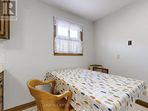 4299 Alta Court, Mississauga, ON - Indoor Photo Showing Bedroom