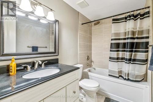 28 Seaforth Court, London, ON - Indoor Photo Showing Bathroom