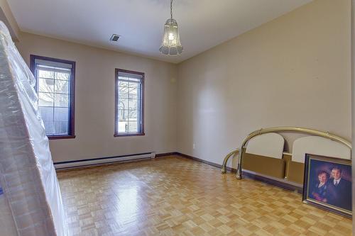 Bedroom - 12040 Rue Jasmin, Montréal (Ahuntsic-Cartierville), QC - Indoor Photo Showing Other Room