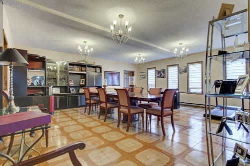 Dining room - 12040 Rue Jasmin, Montréal (Ahuntsic-Cartierville), QC - Indoor Photo Showing Dining Room