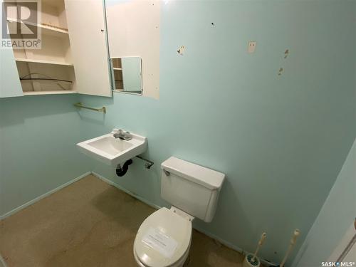 113 1St Avenue W, Kindersley, SK 