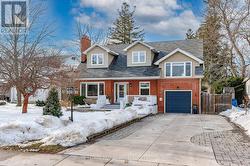 2183 DEYNCOURT DRIVE  Burlington, ON L7R 1W2