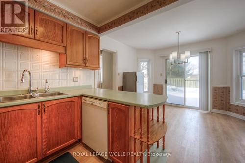 16 Beasley Crescent, Cambridge, ON - Indoor Photo Showing Kitchen With Double Sink