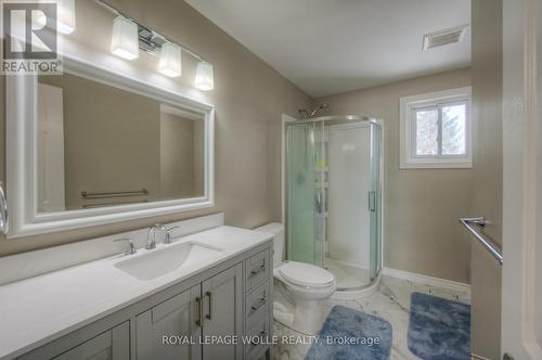 16 Beasley Crescent, Cambridge, ON - Indoor Photo Showing Bathroom