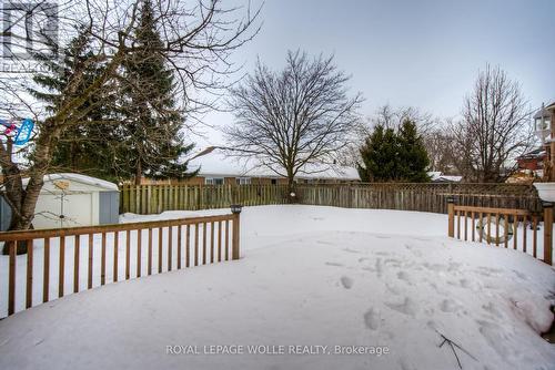 16 Beasley Crescent, Cambridge, ON - Outdoor