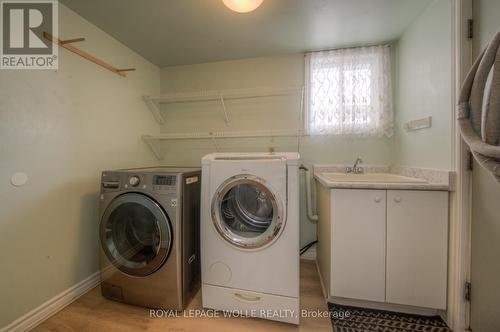 16 Beasley Crescent, Cambridge, ON - Indoor Photo Showing Laundry Room