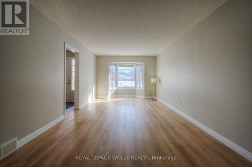 16 Beasley Crescent, Cambridge, ON - Indoor Photo Showing Other Room