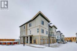 52, 2117 81 Street SW  Calgary, AB T3H 3V8