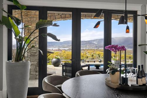 4040 Casorso Road, Kelowna, BC - 