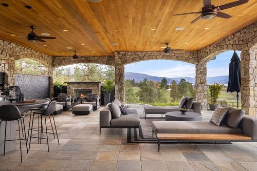 4040 Casorso Road, Kelowna, BC - Outdoor With Deck Patio Veranda