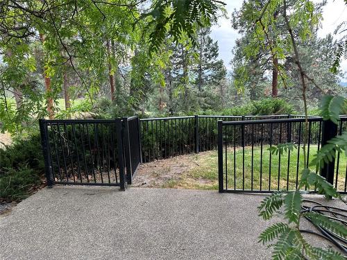 4040 Casorso Road, Kelowna, BC - Outdoor