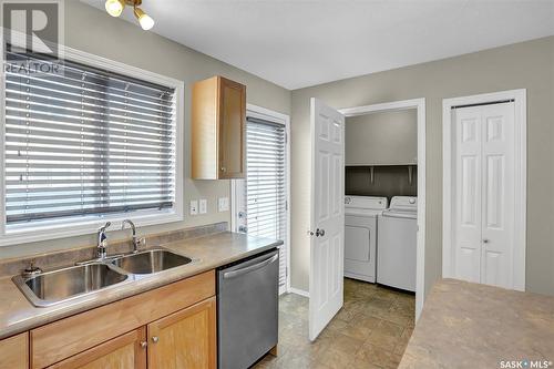 51 2801 Windsor Park Road, Regina, SK - Indoor Photo Showing Kitchen With Double Sink