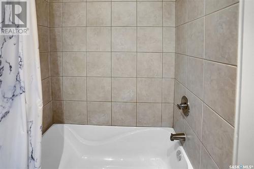 51 2801 Windsor Park Road, Regina, SK - Indoor Photo Showing Bathroom