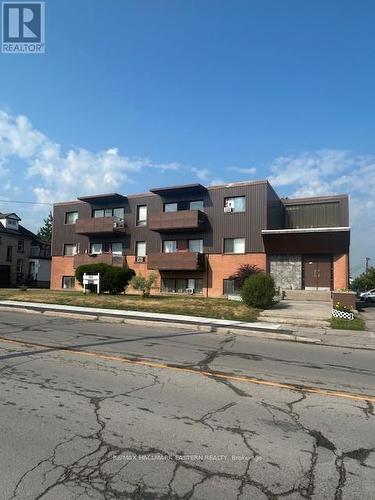 155 Lindsay Street S, Kawartha Lakes (Lindsay), ON - Outdoor