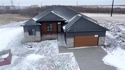 9 Thompson Avenue  Headingley, MB R4H 0B1