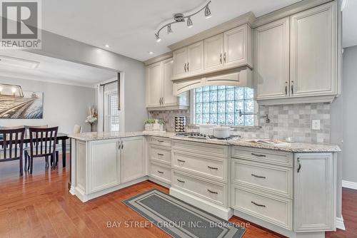 107 Glenridge Crescent, London, ON - Indoor Photo Showing Kitchen