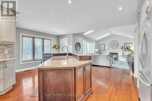 107 Glenridge Crescent, London, ON - Indoor Photo Showing Kitchen