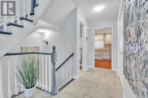 107 Glenridge Crescent, London, ON - Indoor Photo Showing Other Room