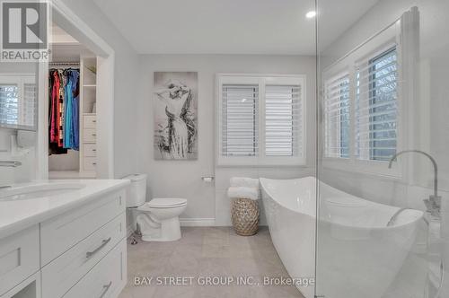 107 Glenridge Crescent, London, ON - Indoor Photo Showing Bathroom