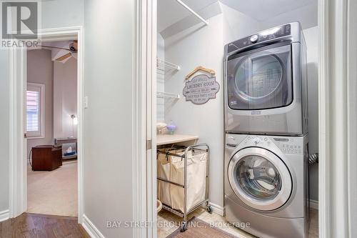 107 Glenridge Crescent, London, ON - Indoor Photo Showing Laundry Room