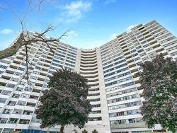 904-530 Lolita Gardens  Mississauga, ON L5A 3T2